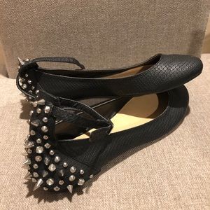 **BRAND NEW Black Flats Studded Heel Detailing